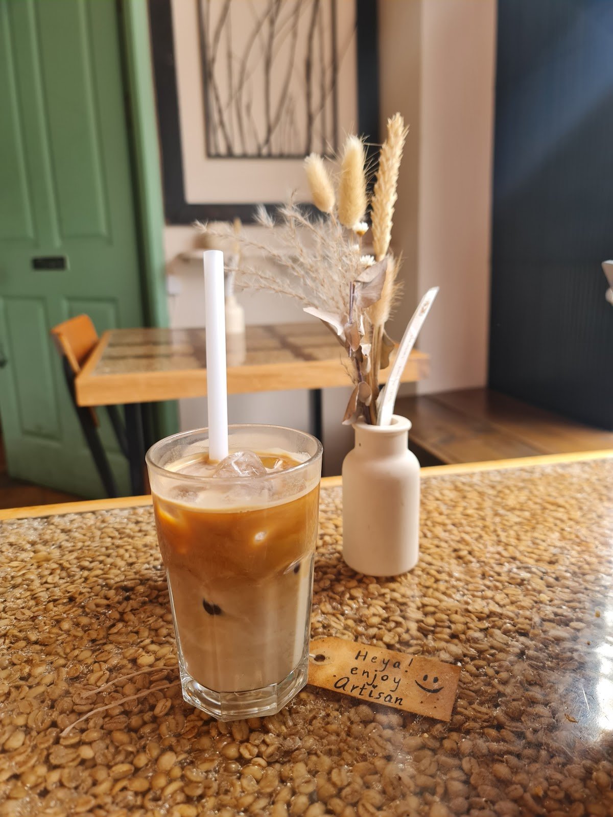 Artisan Coffee specialty coffee shop in London - photo 6