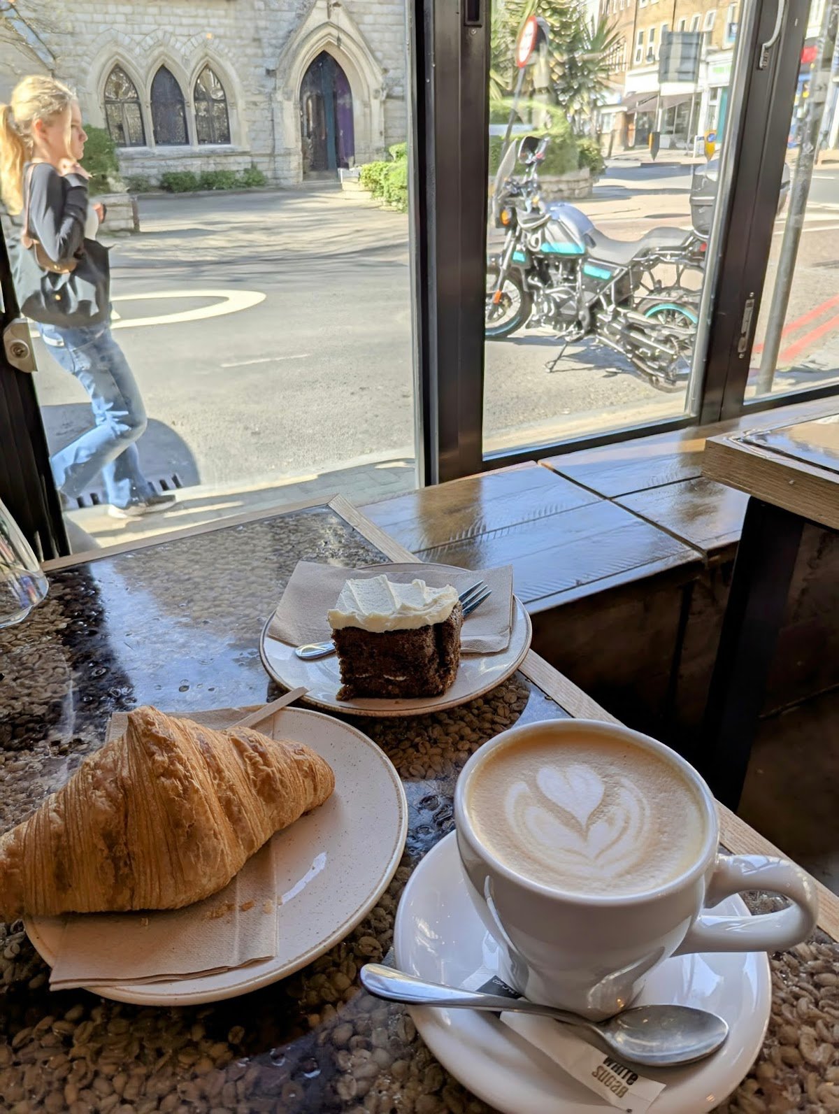 Artisan Coffee specialty coffee shop in London - photo 7