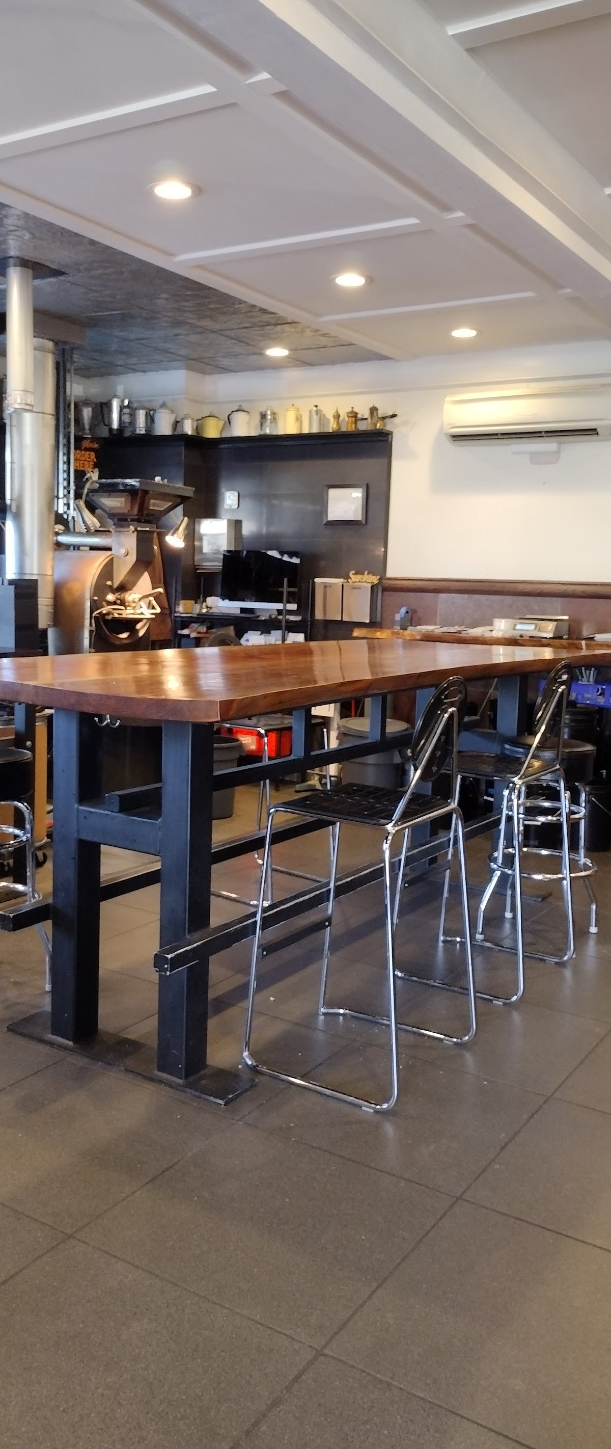 Mudd Works Roastery specialty coffee shop in Portland - photo 8