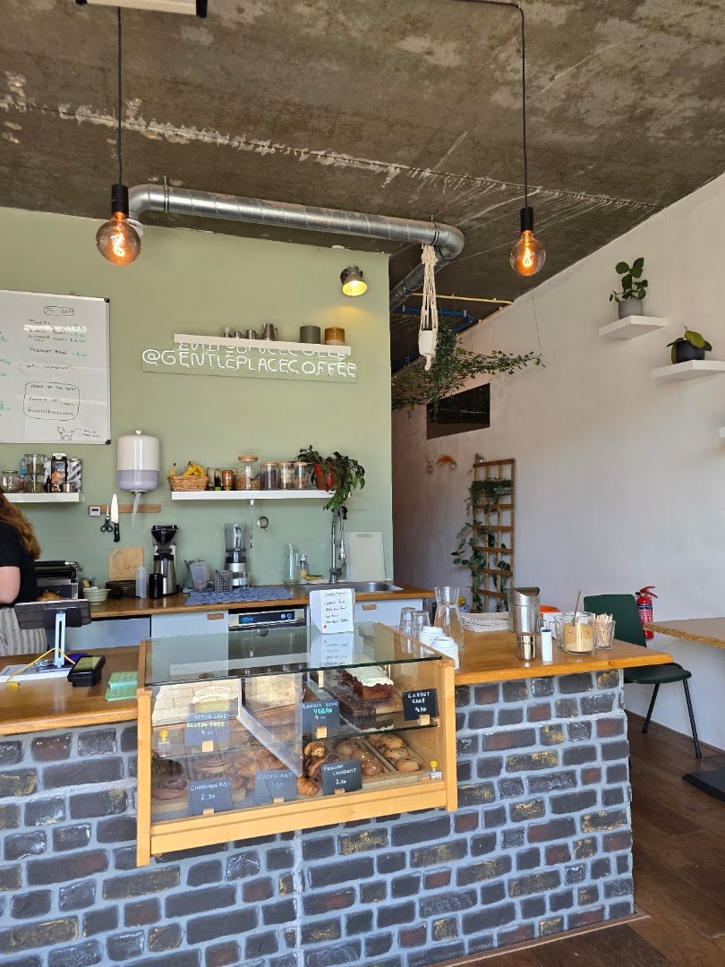 Gentle Place Coffee specialty coffee shop in Amsterdam - photo 3