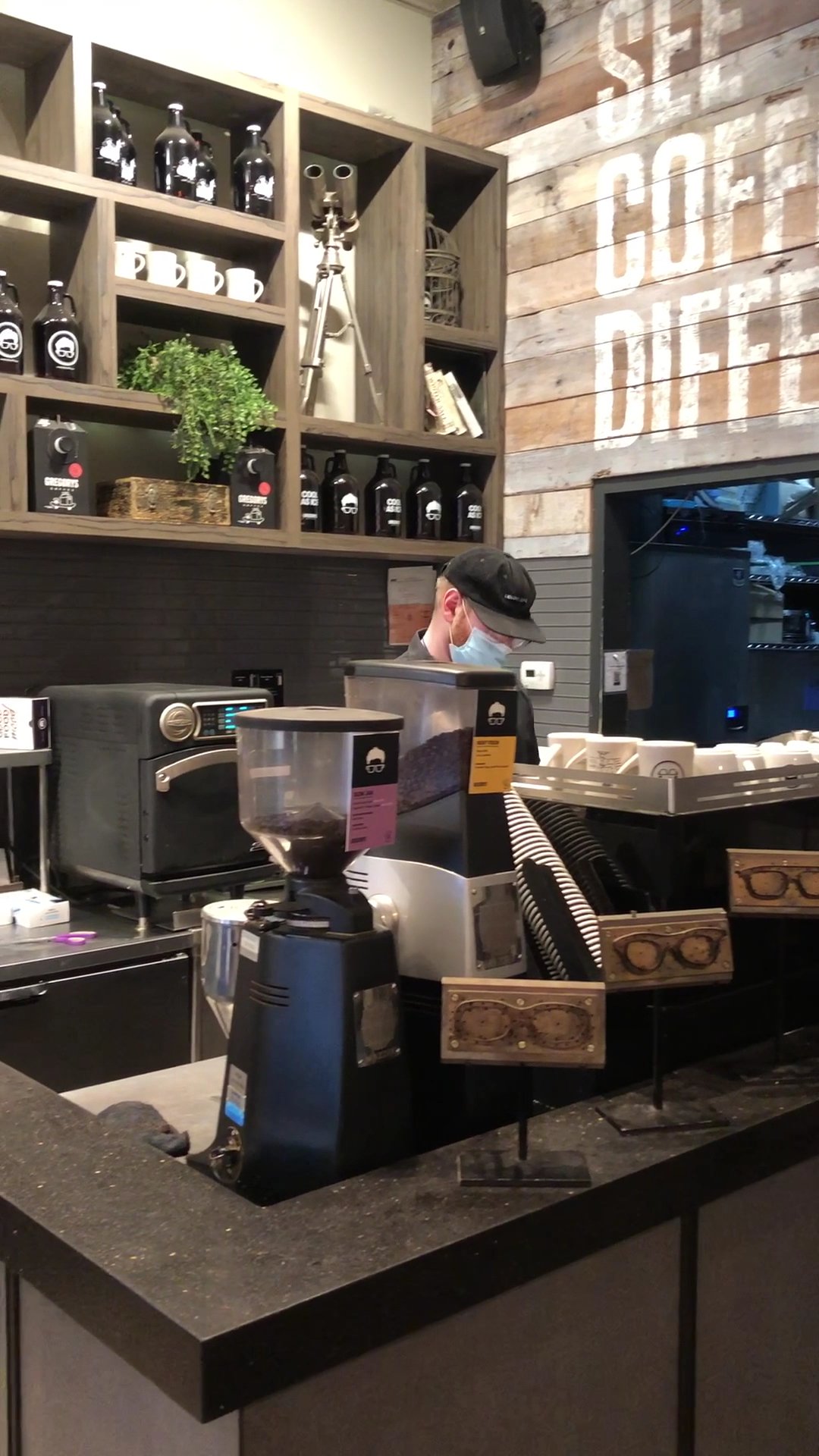 Gregorys Coffee specialty coffee shop in New York - photo 6
