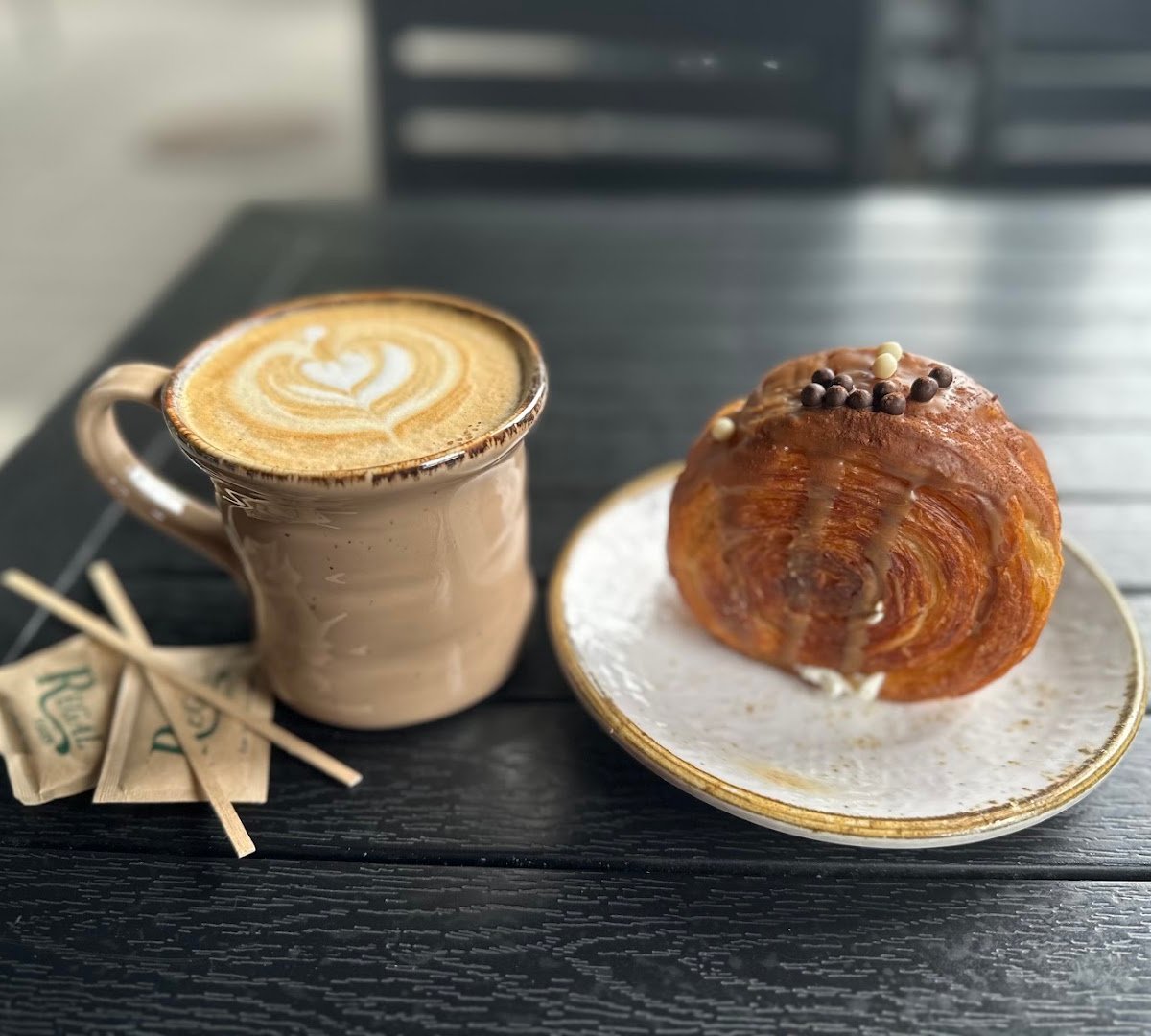 Cafe Momo specialty coffee shop in Atlanta - photo 2