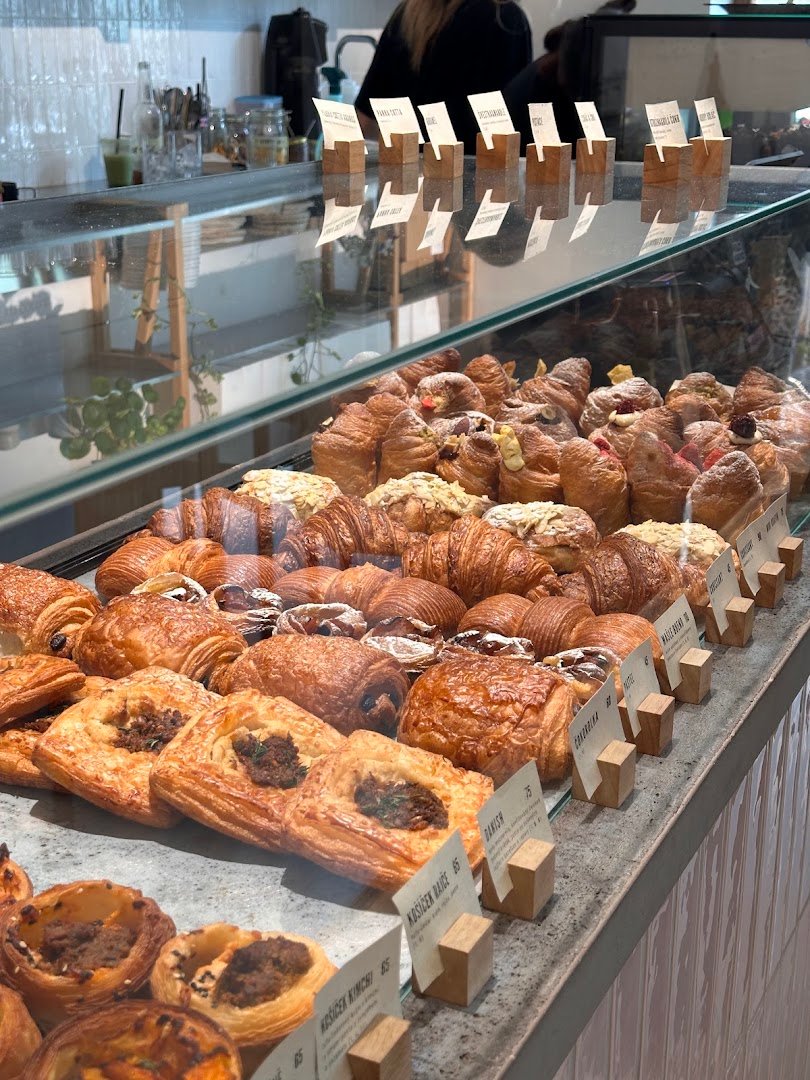 Interior of KRAFIN Café & Bakery, specialty coffee shop in Prague