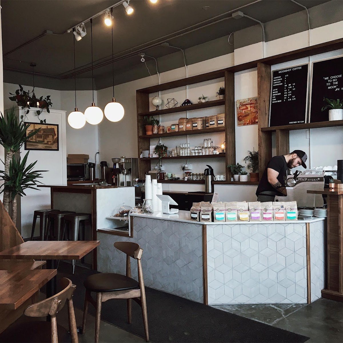 Moonshot Coffee specialty coffee shop in Seattle - photo 2