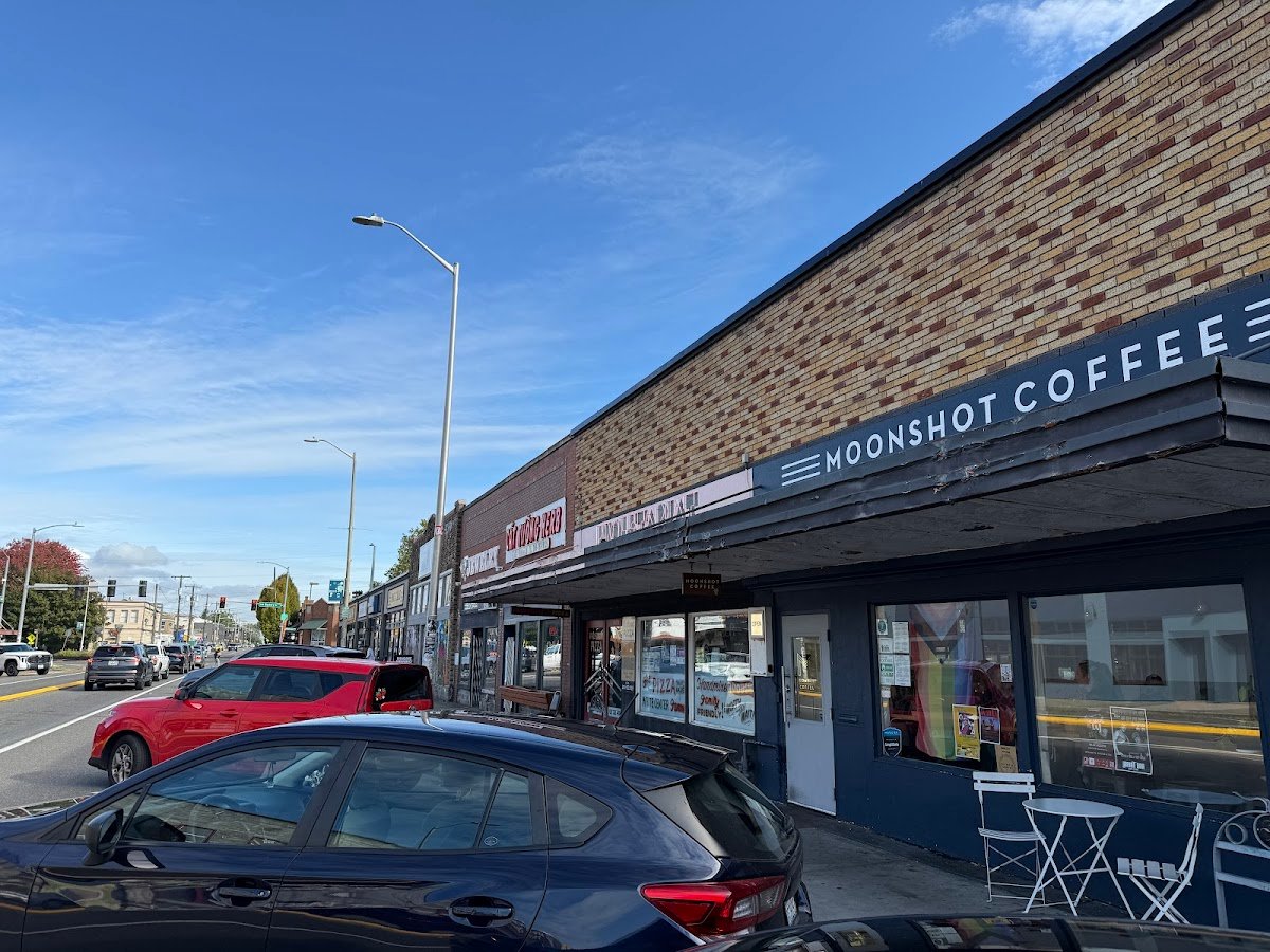 Moonshot Coffee specialty coffee shop in Seattle - photo 3
