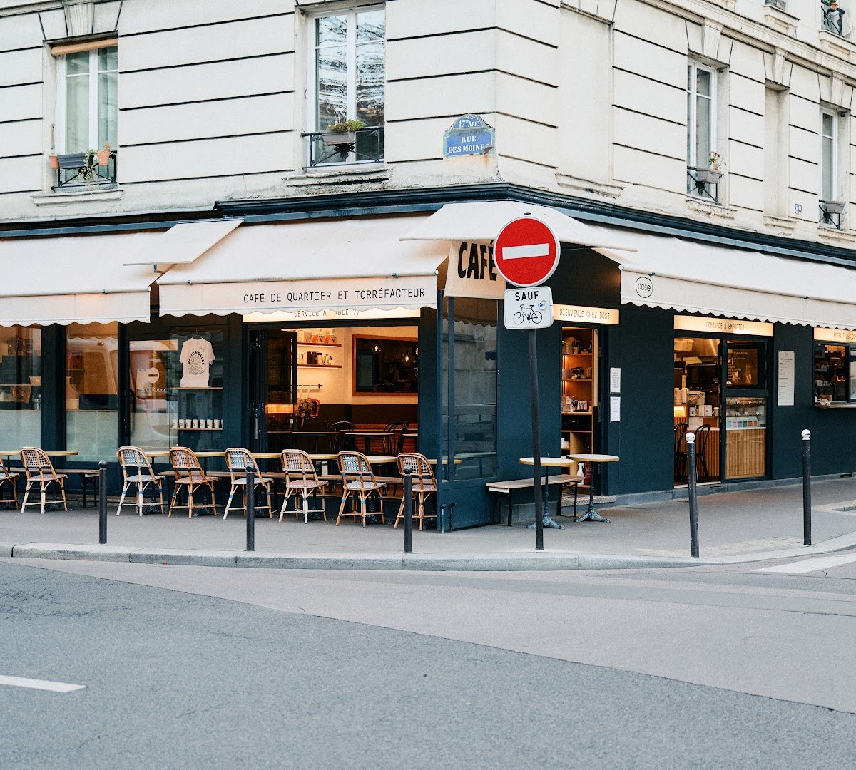 Café Dose specialty coffee shop in Paris - photo 2