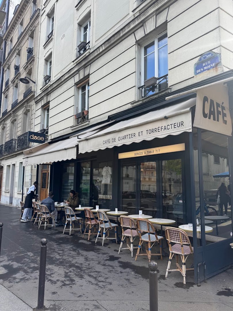Café Dose specialty coffee shop in Paris - photo 5