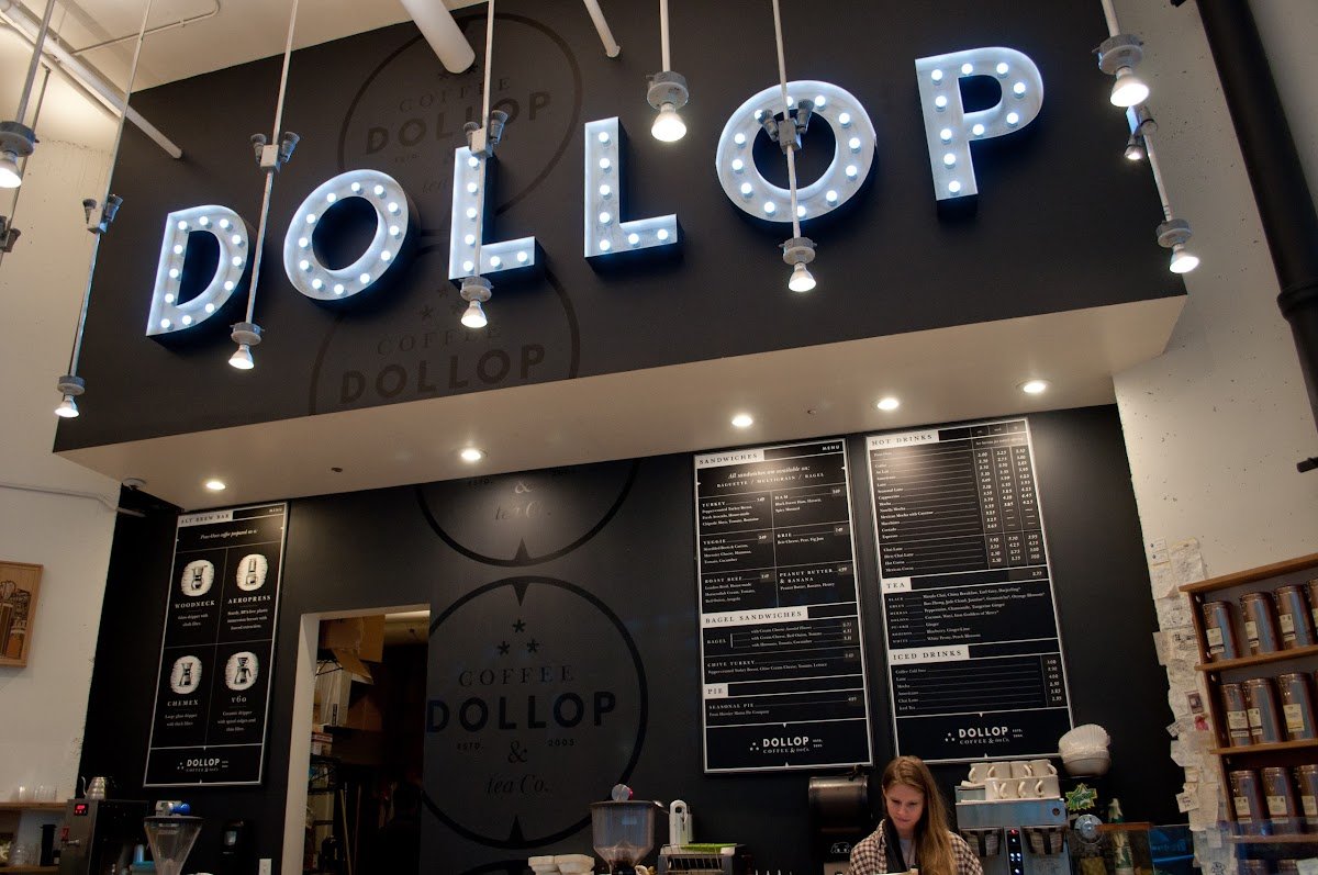 Dollop Coffee Co. specialty coffee shop in Chicago - photo 2