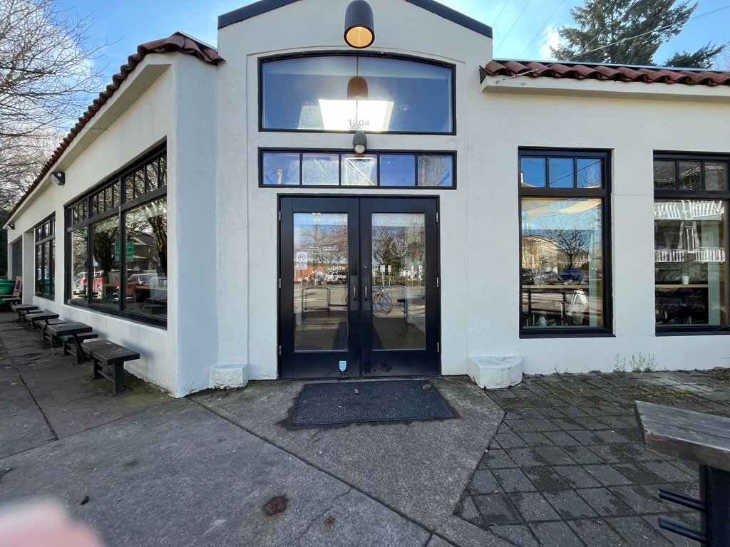 Upper Left Roasters specialty coffee shop in Portland - photo 5