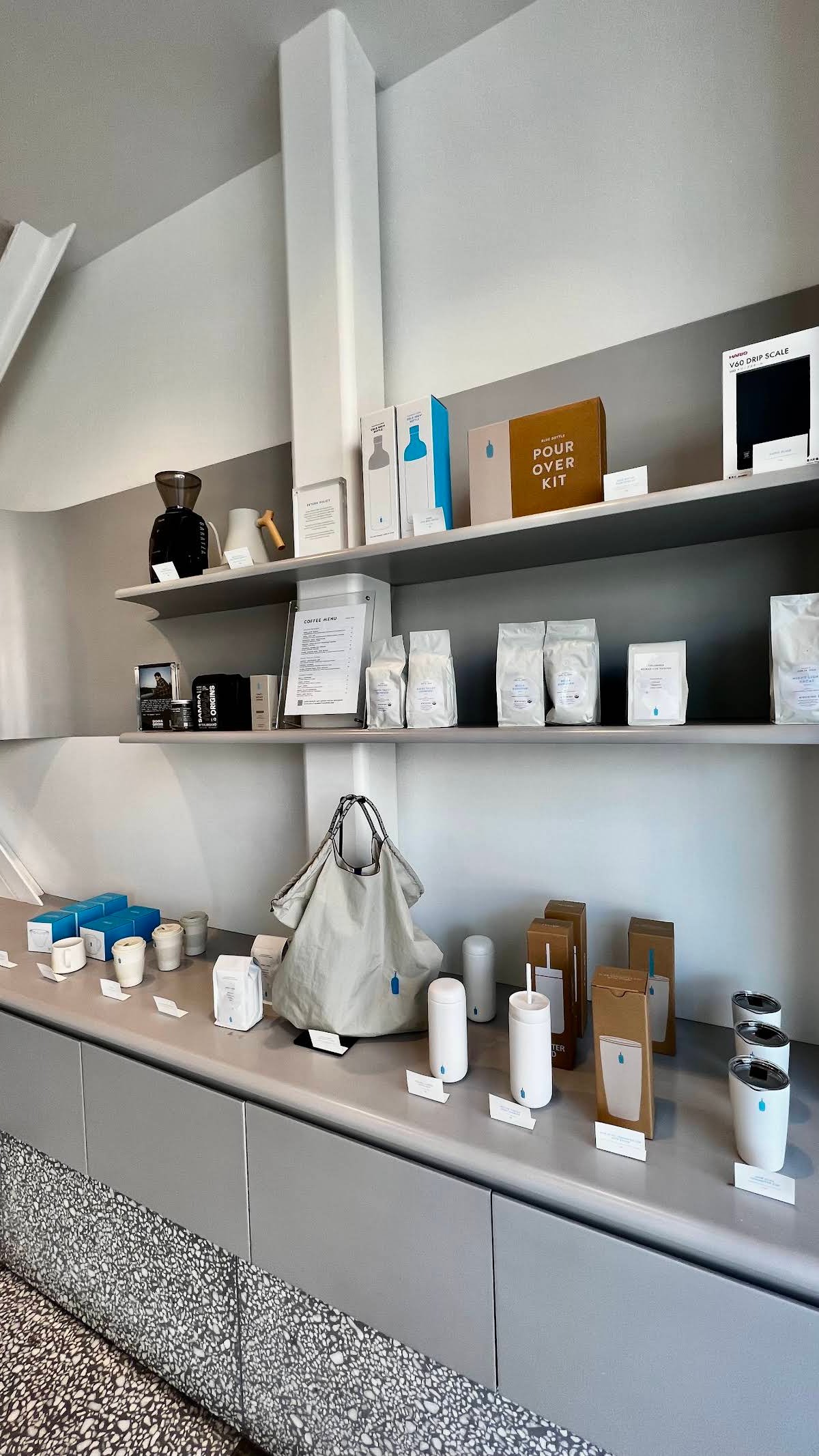 Blue Bottle Coffee specialty coffee shop in Los Angeles - photo 3