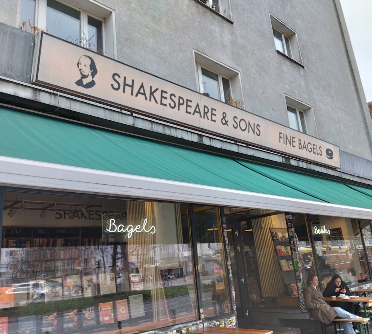 Shakespeare & Sons - Fine Bagels specialty coffee shop in Berlin - photo 8