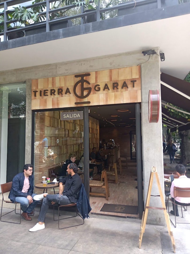 Storefront of Tierra Garat Amsterdam, specialty coffee shop in Mexico City