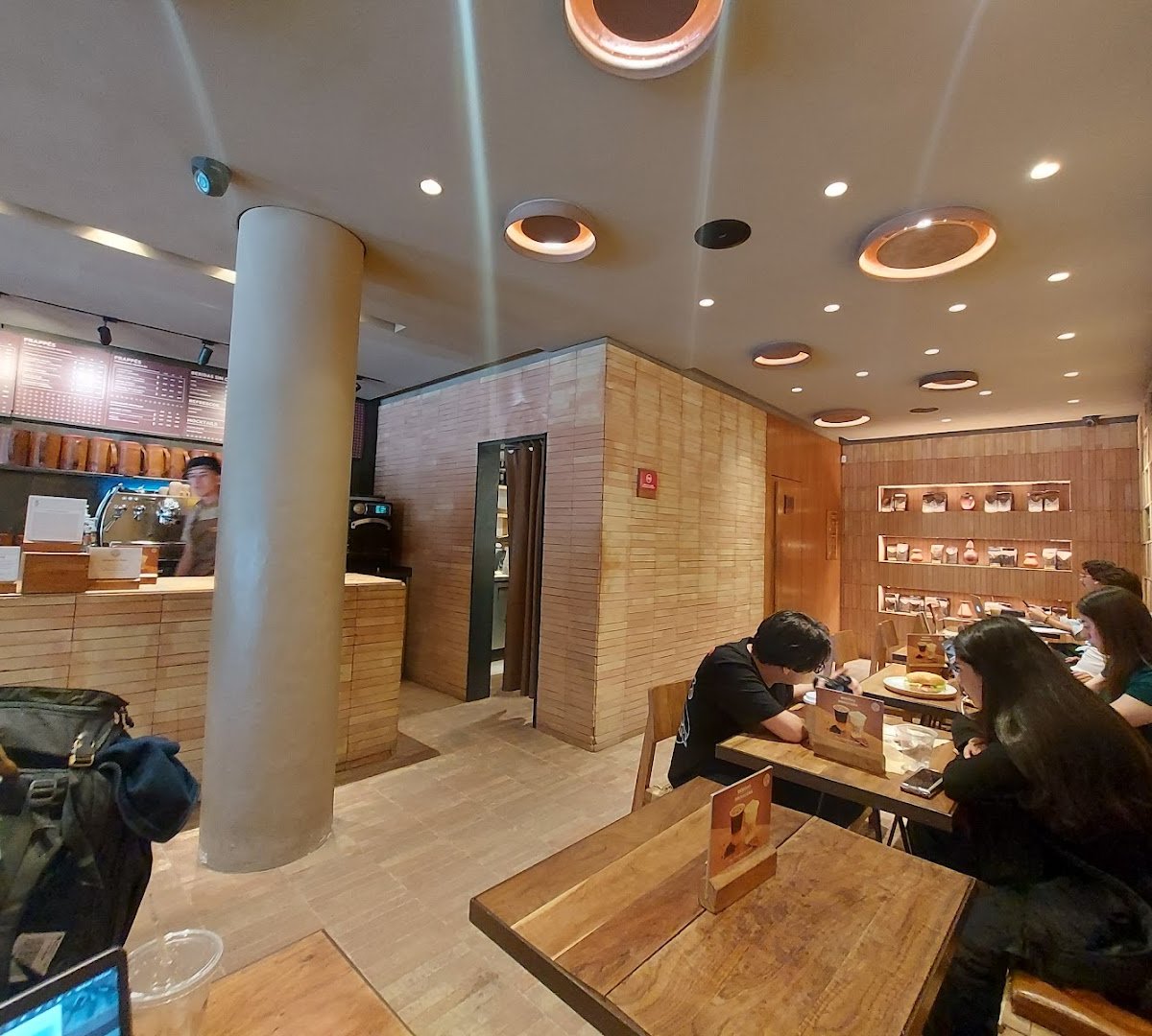 Interior of Tierra Garat Amsterdam, specialty coffee shop in Mexico City