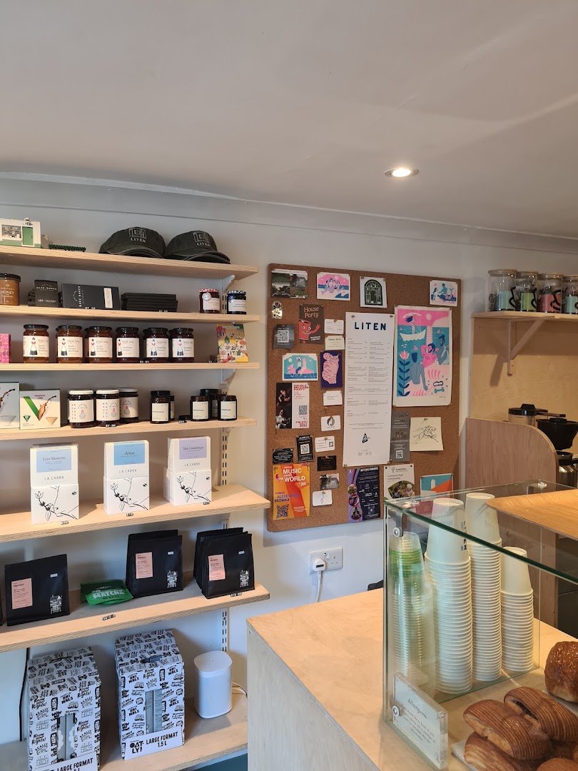 Liten Coffee specialty coffee shop in London - photo 9