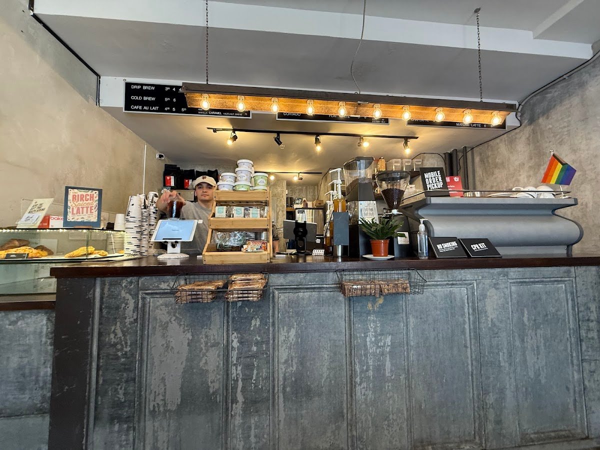 Birch Coffee specialty coffee shop in New York - photo 3