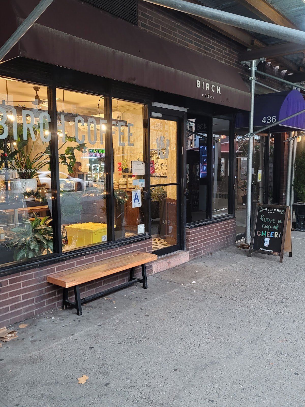 Birch Coffee specialty coffee shop in New York - photo 4