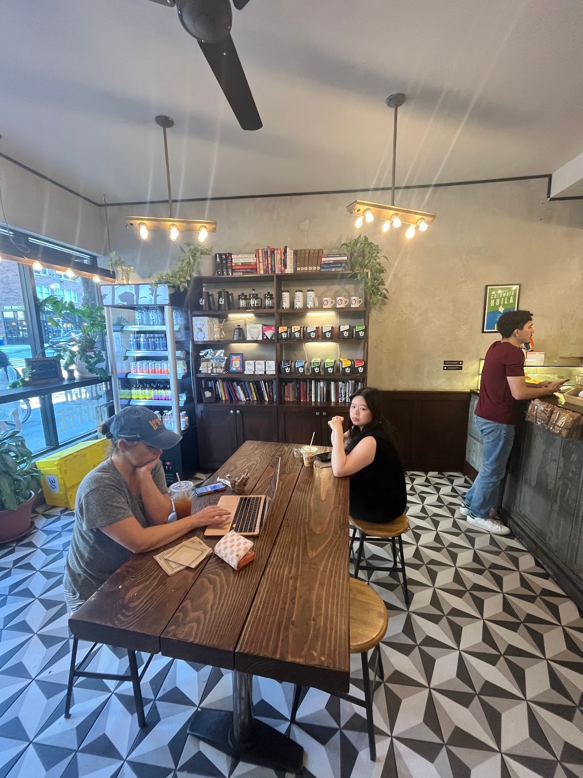 Birch Coffee specialty coffee shop in New York - photo 5