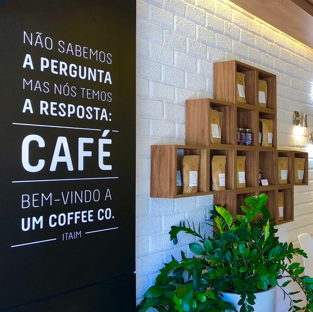 Interior of Mantí Café, specialty coffee shop in São Paulo