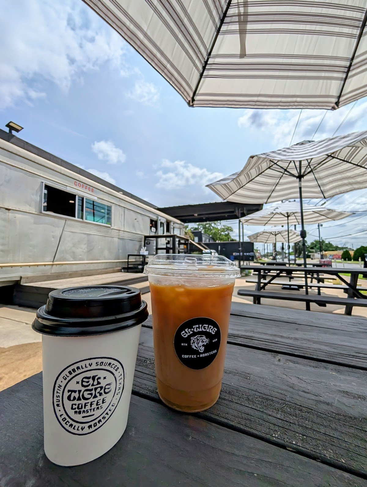 EL TIGRE COFFEE ROASTERS specialty coffee shop in Austin - photo 2