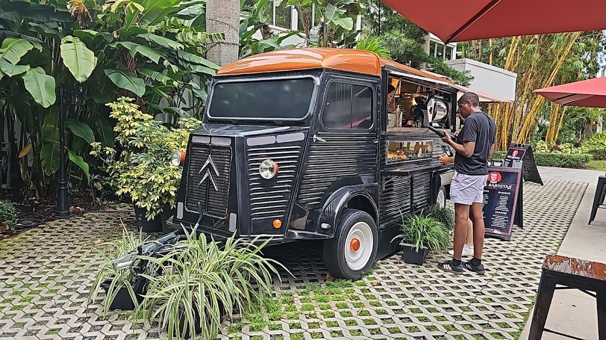 True Baristas Coffee | Brickell Arch specialty coffee shop in Miami - photo 4