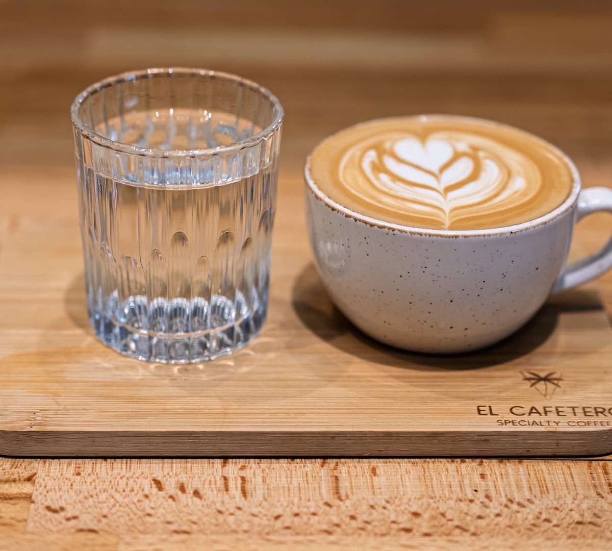 Coffee at El Cafetero Emilii Plater, specialty coffee shop in Warsaw