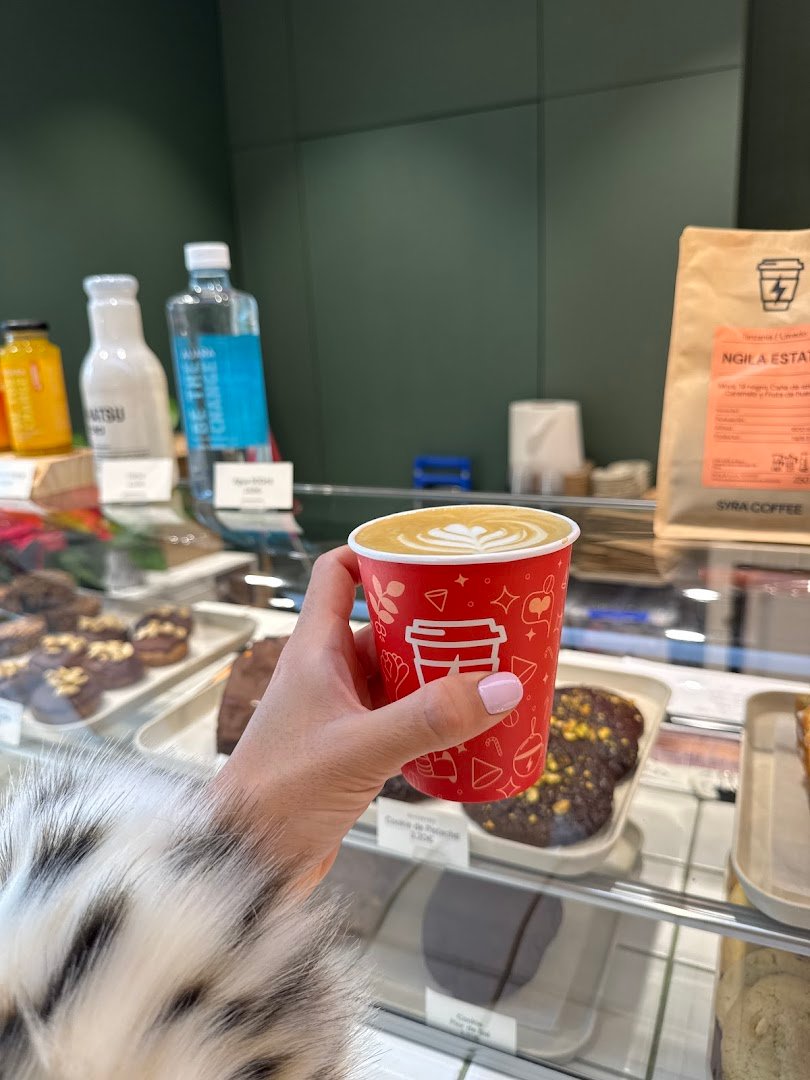 Syra Coffee | H&M specialty coffee shop in Barcelona - photo 8