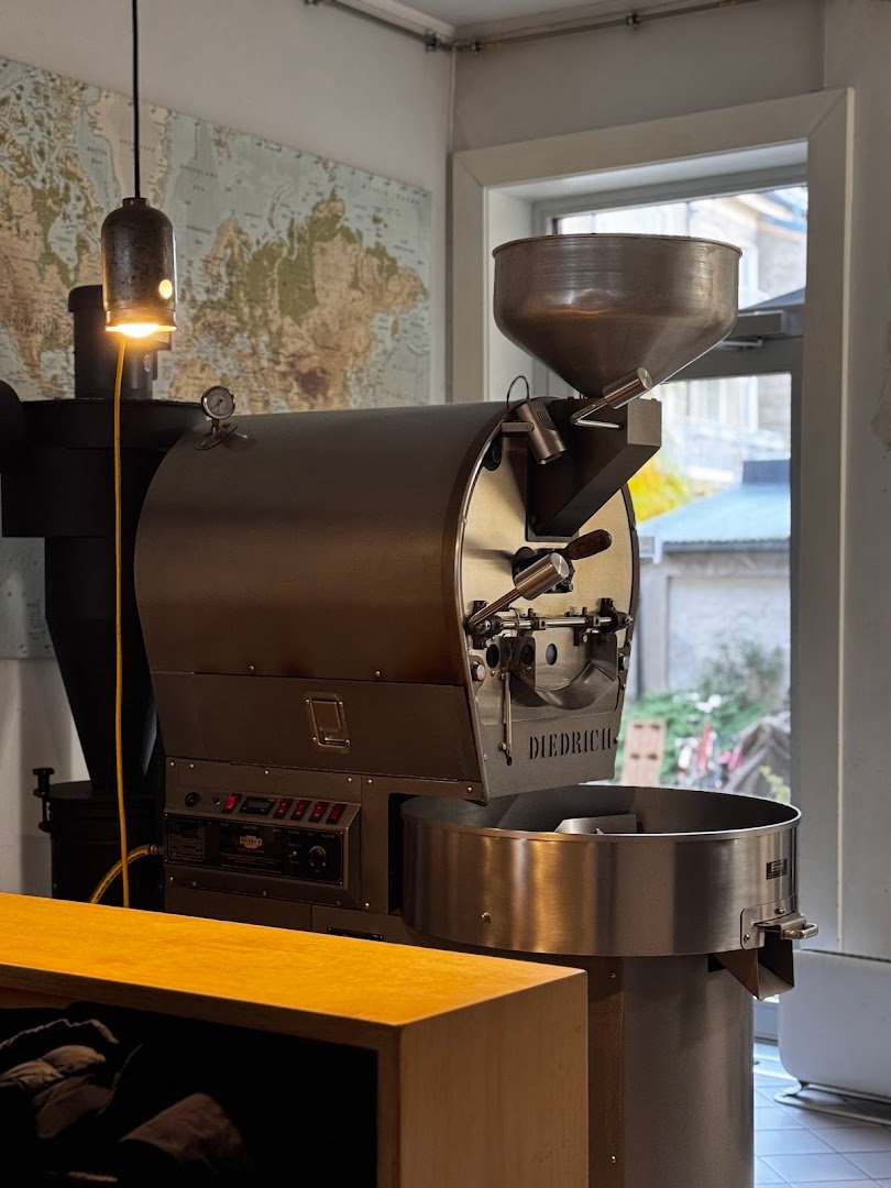 Interior of Supreme Roastworks AS, specialty coffee shop in Oslo