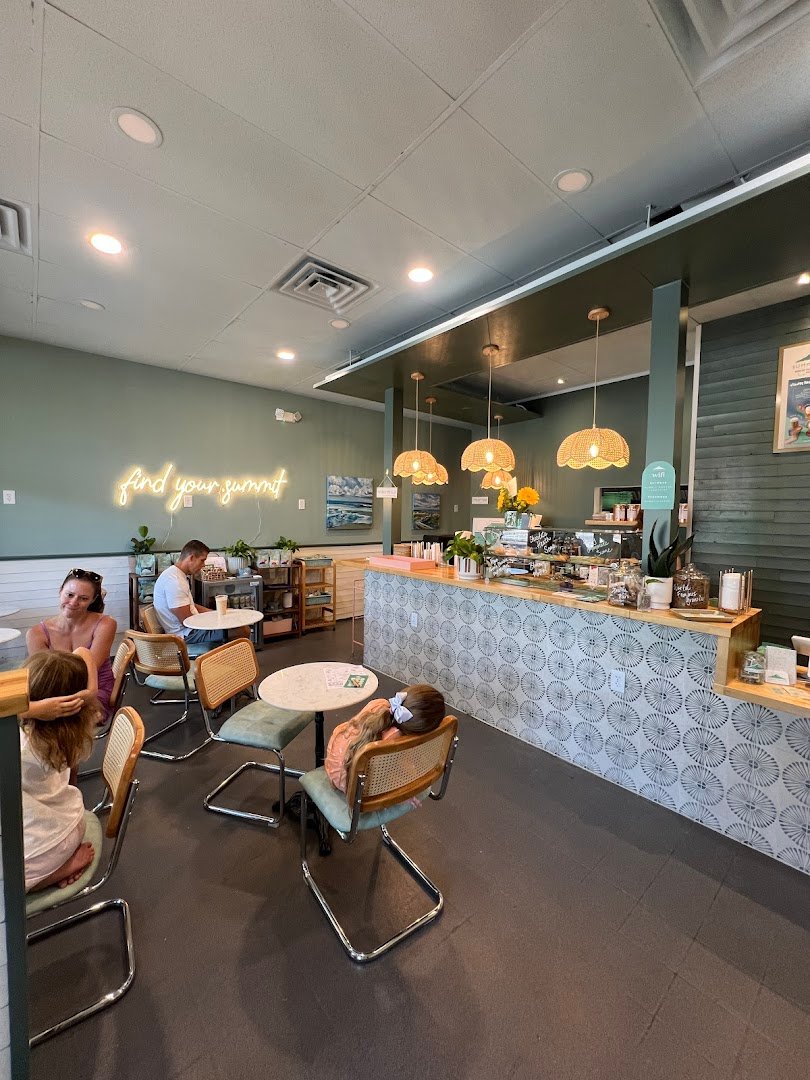 Summit Coffee Long Point specialty coffee shop in Charleston - photo 11