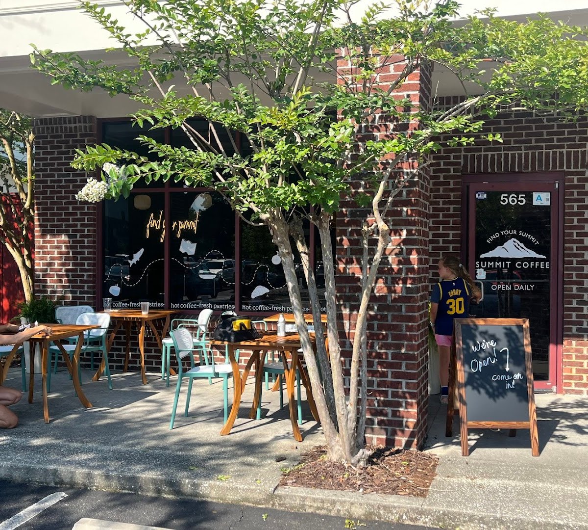 Summit Coffee Long Point specialty coffee shop in Charleston - photo 4