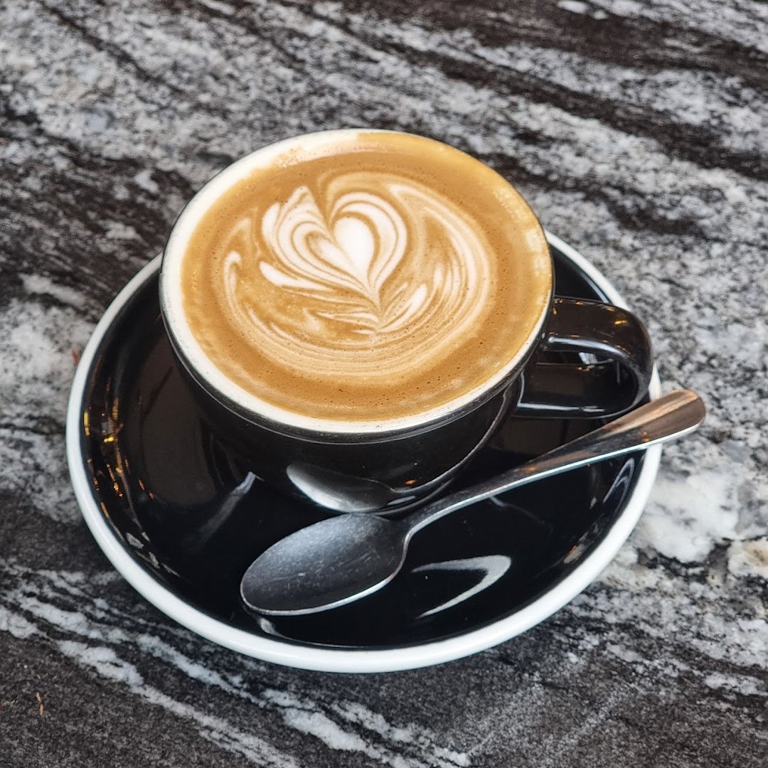 Partisan Café Artisanal specialty coffee shop in Paris - photo 4