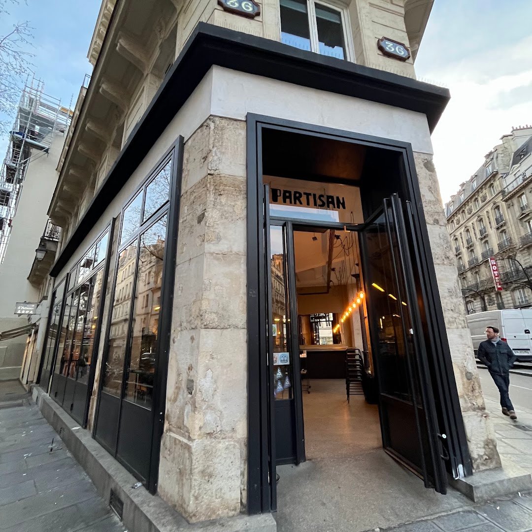 Partisan Café Artisanal specialty coffee shop in Paris - photo 5