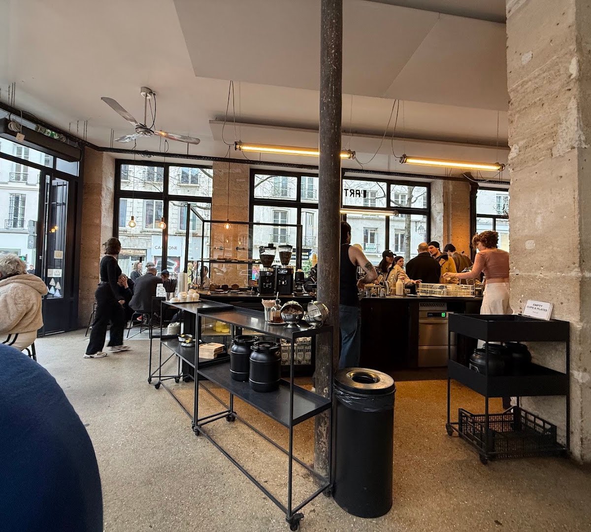 Partisan Café Artisanal specialty coffee shop in Paris - photo 6