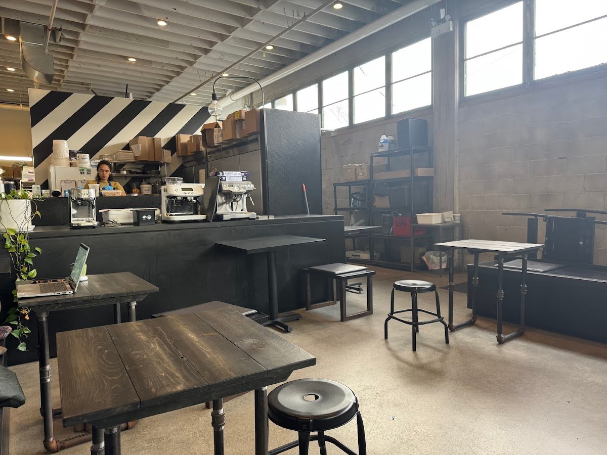 Timbertrain Coffee Roasters - Depot specialty coffee shop in Vancouver - photo 2