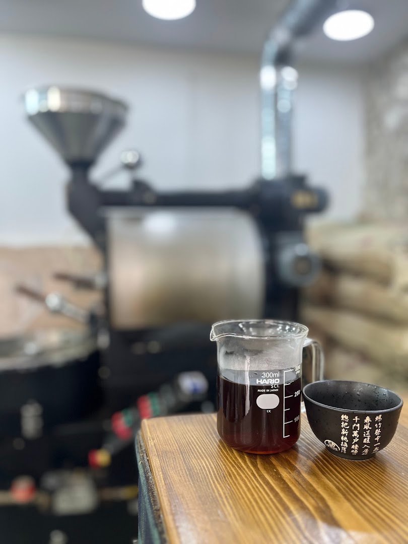 Twentysix Coffee Works specialty coffee shop in Istanbul - photo 3