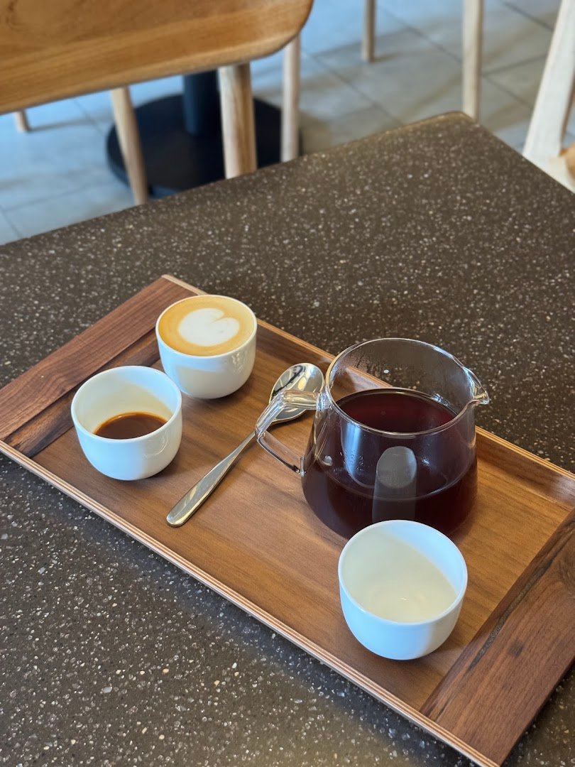 Moonstruck Cafe specialty coffee shop in London - photo 7
