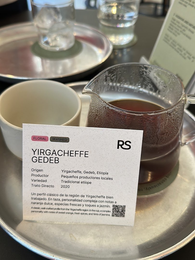 Right Side Coffee Bar specialty coffee shop in Barcelona - photo 12