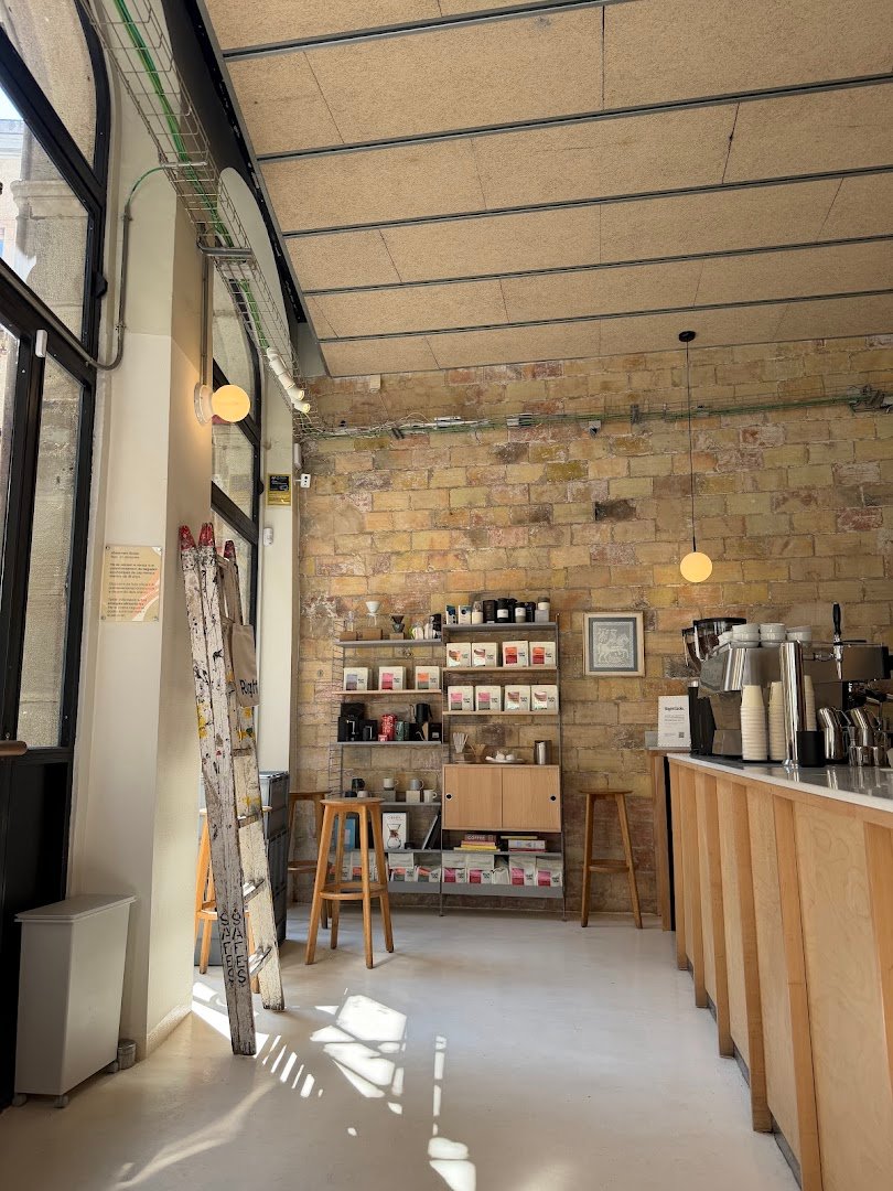 Right Side Coffee Bar specialty coffee shop in Barcelona - photo 9