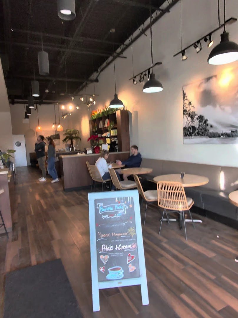 Moonrise Coffee Roasters specialty coffee shop in Denver - photo 3
