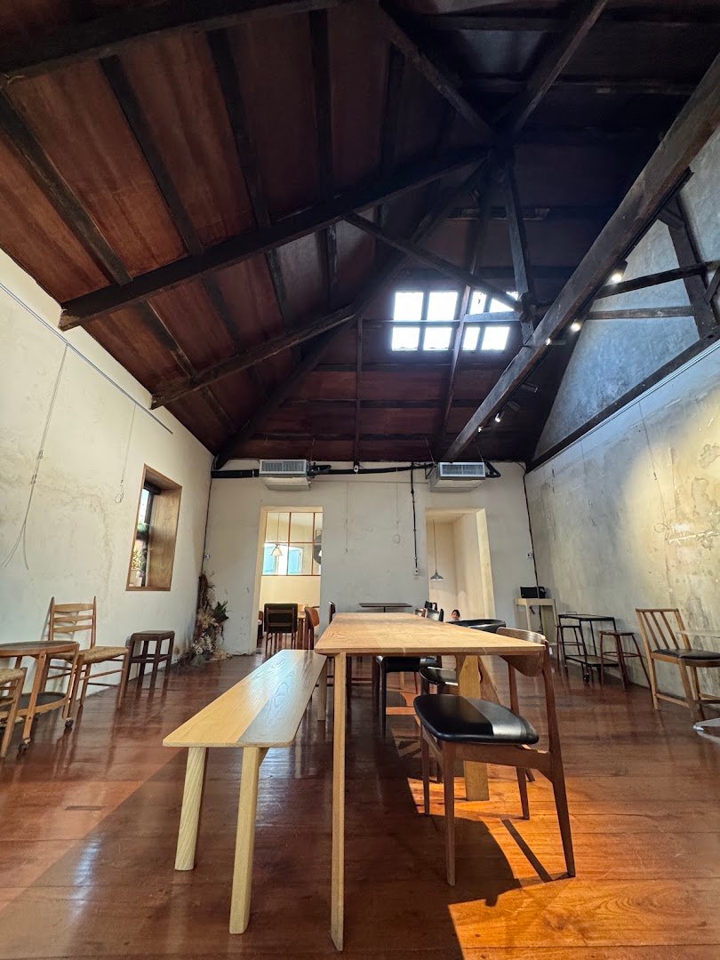 Craftsman Roastery at Old Town specialty coffee shop in Bangkok - photo 3