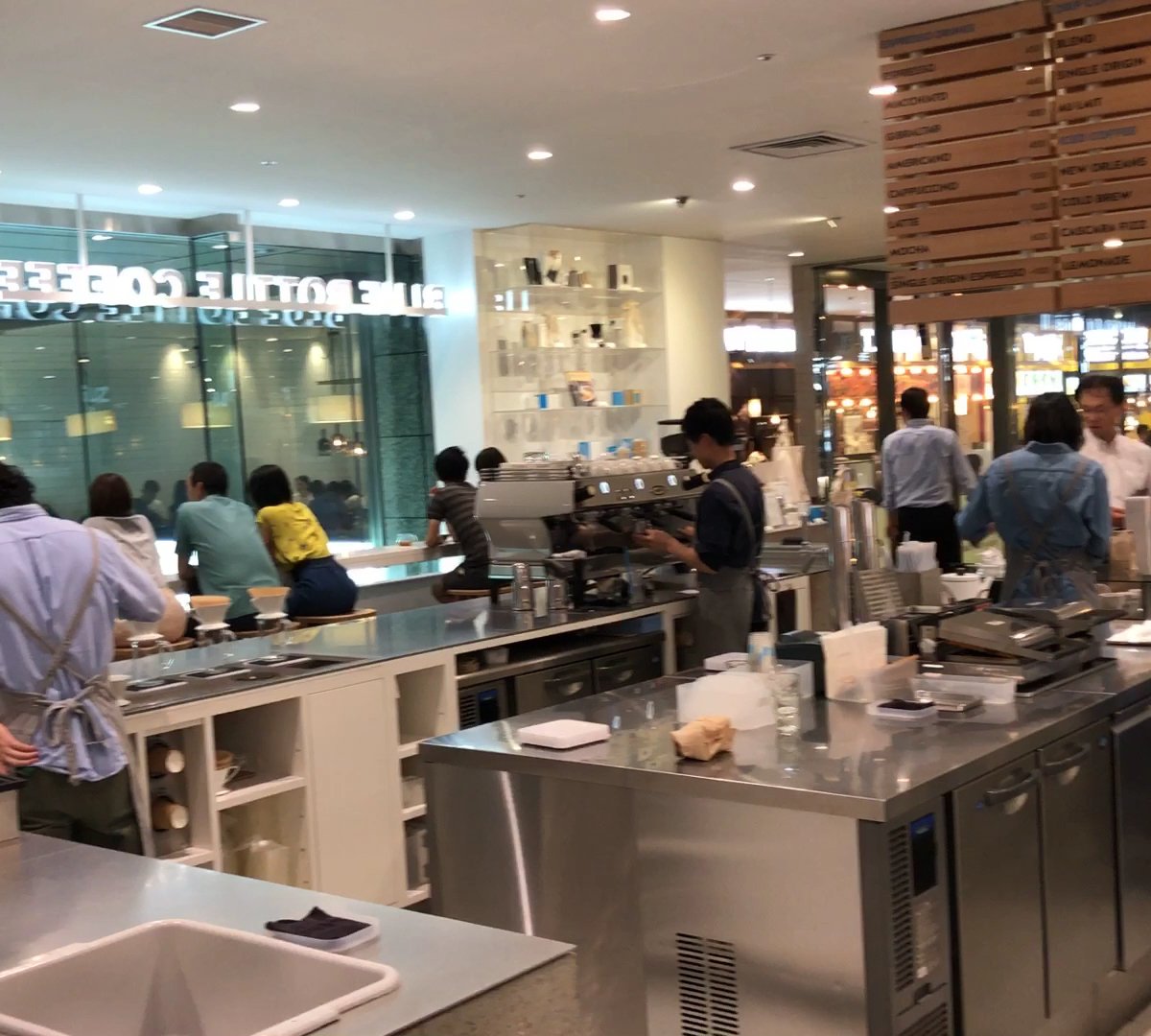 Interior of Blue Bottle Coffee - Shinagawa Cafe, specialty coffee shop in Tokyo