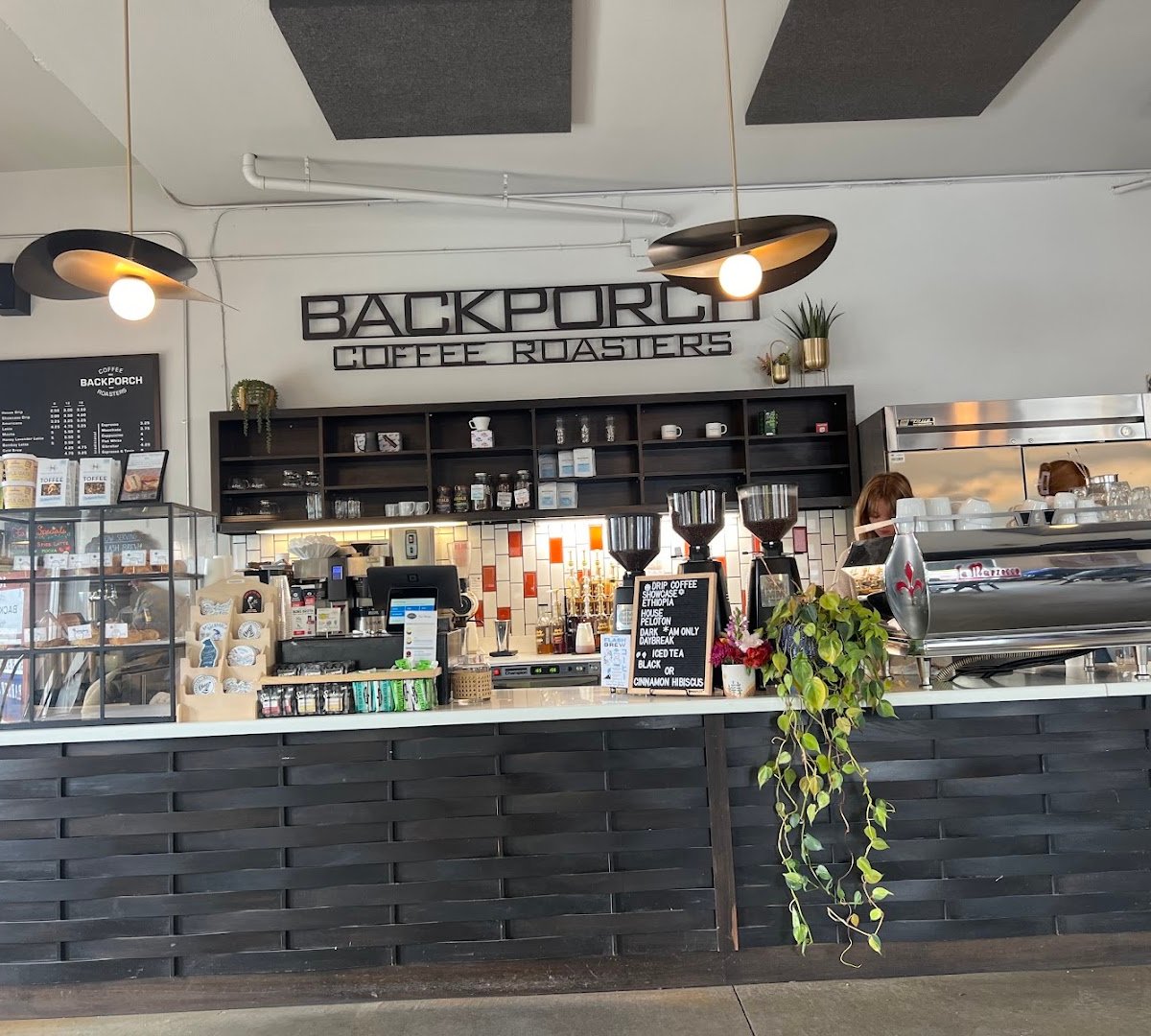 Backporch Coffee Roasters specialty coffee shop in Bend - photo 4