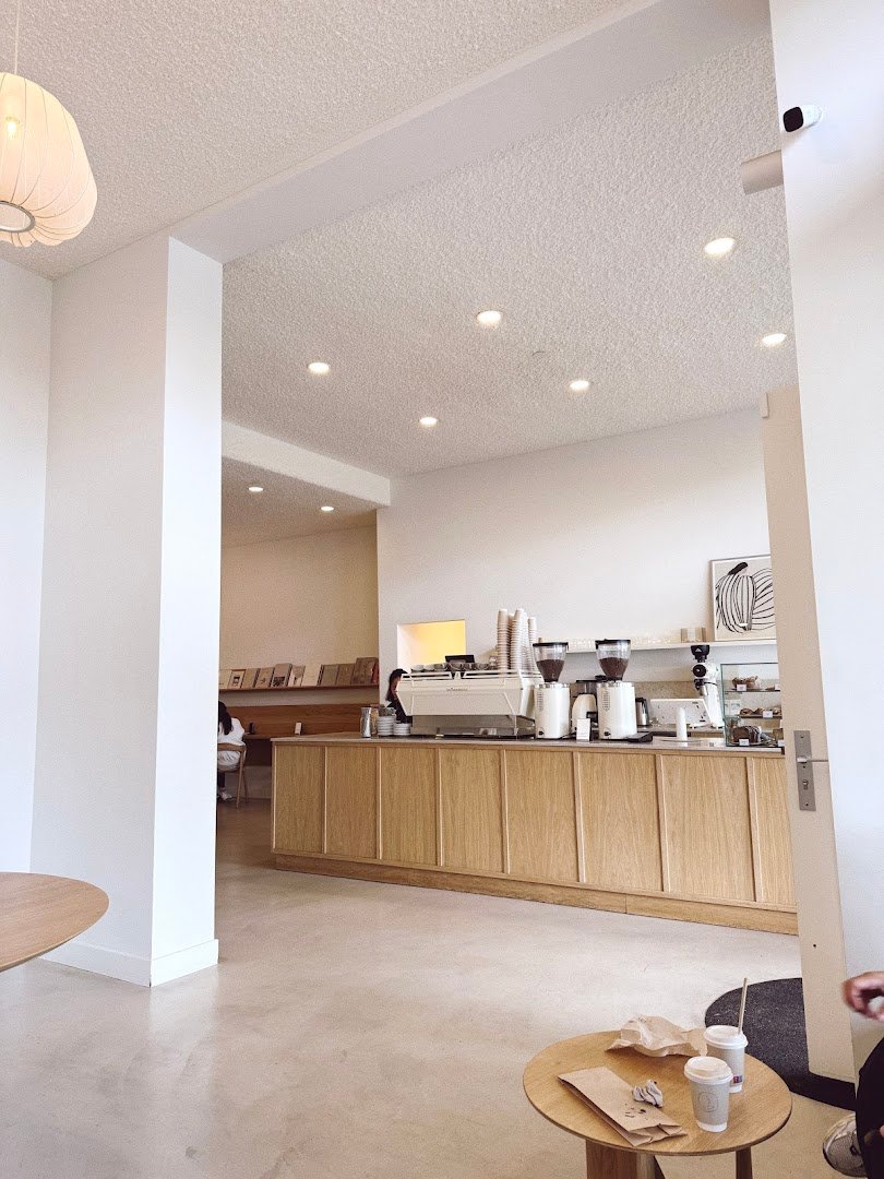 Coffee District specialty coffee shop in Amsterdam - photo 10