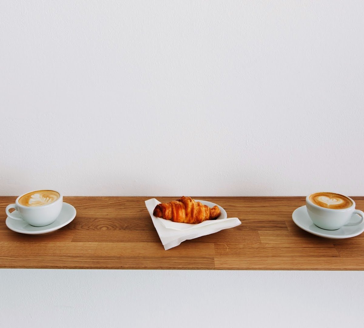 Coffee at kaffemik, specialty coffee shop in Vienna