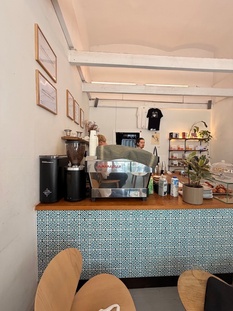 Interior of kaffemik, specialty coffee shop in Vienna