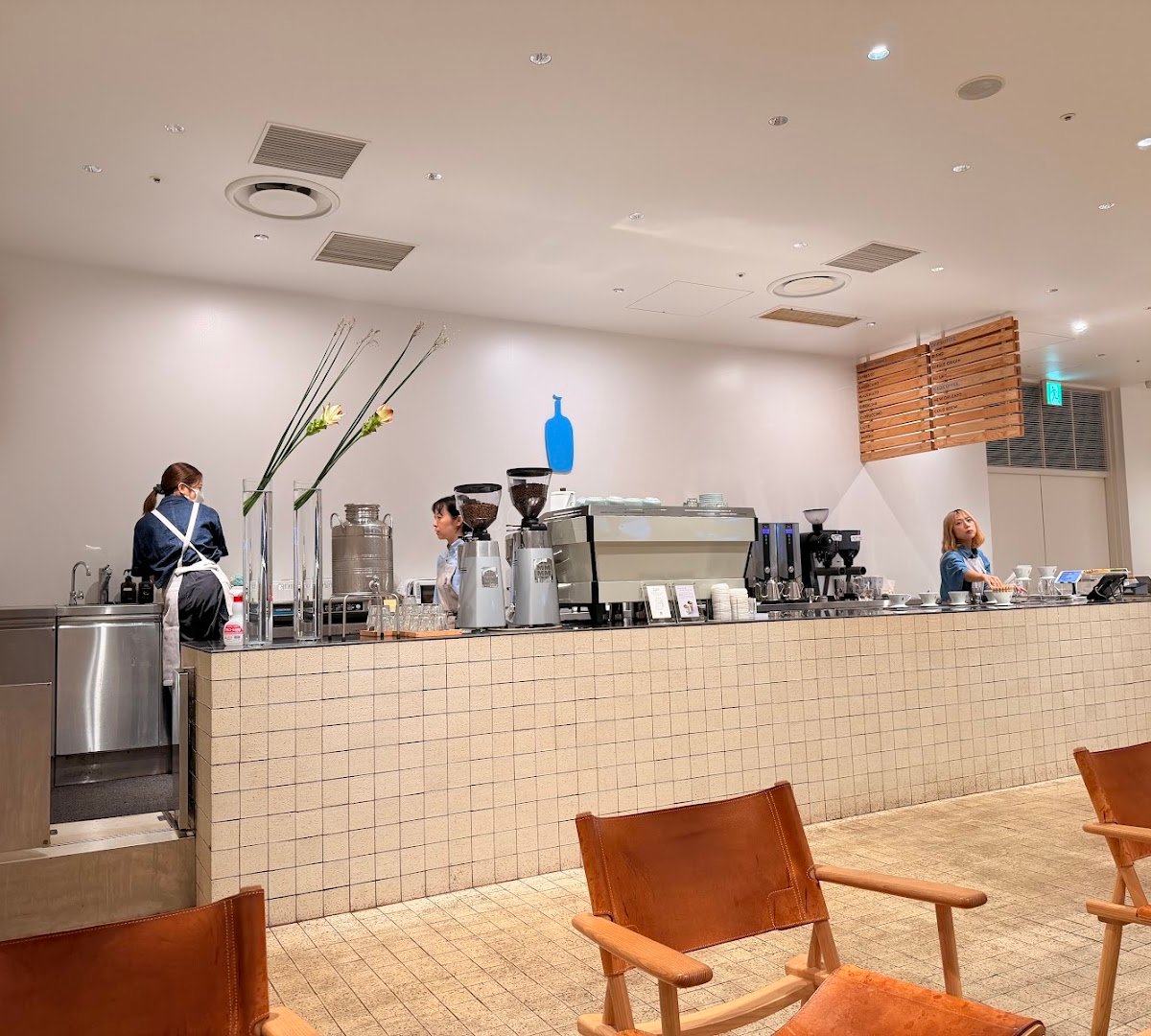 Interior of Blue Bottle Coffee Ginza Cafe, specialty coffee shop in Tokyo
