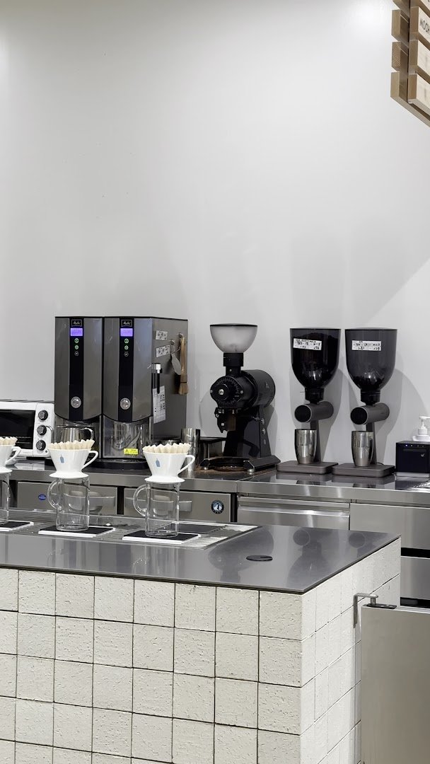 Interior of Blue Bottle Coffee Ginza Cafe, specialty coffee shop in Tokyo