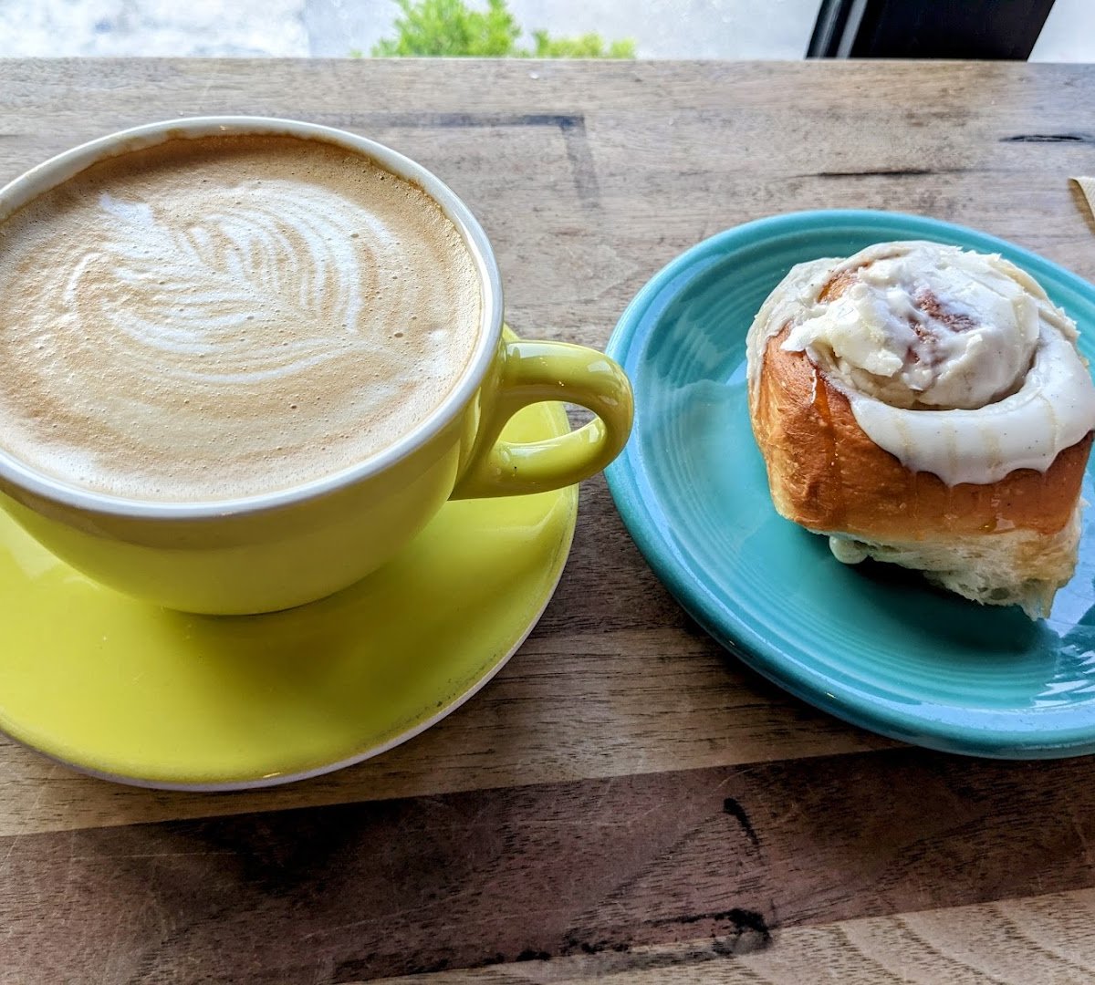 The Daily Cafe - King St specialty coffee shop in Charleston - photo 7