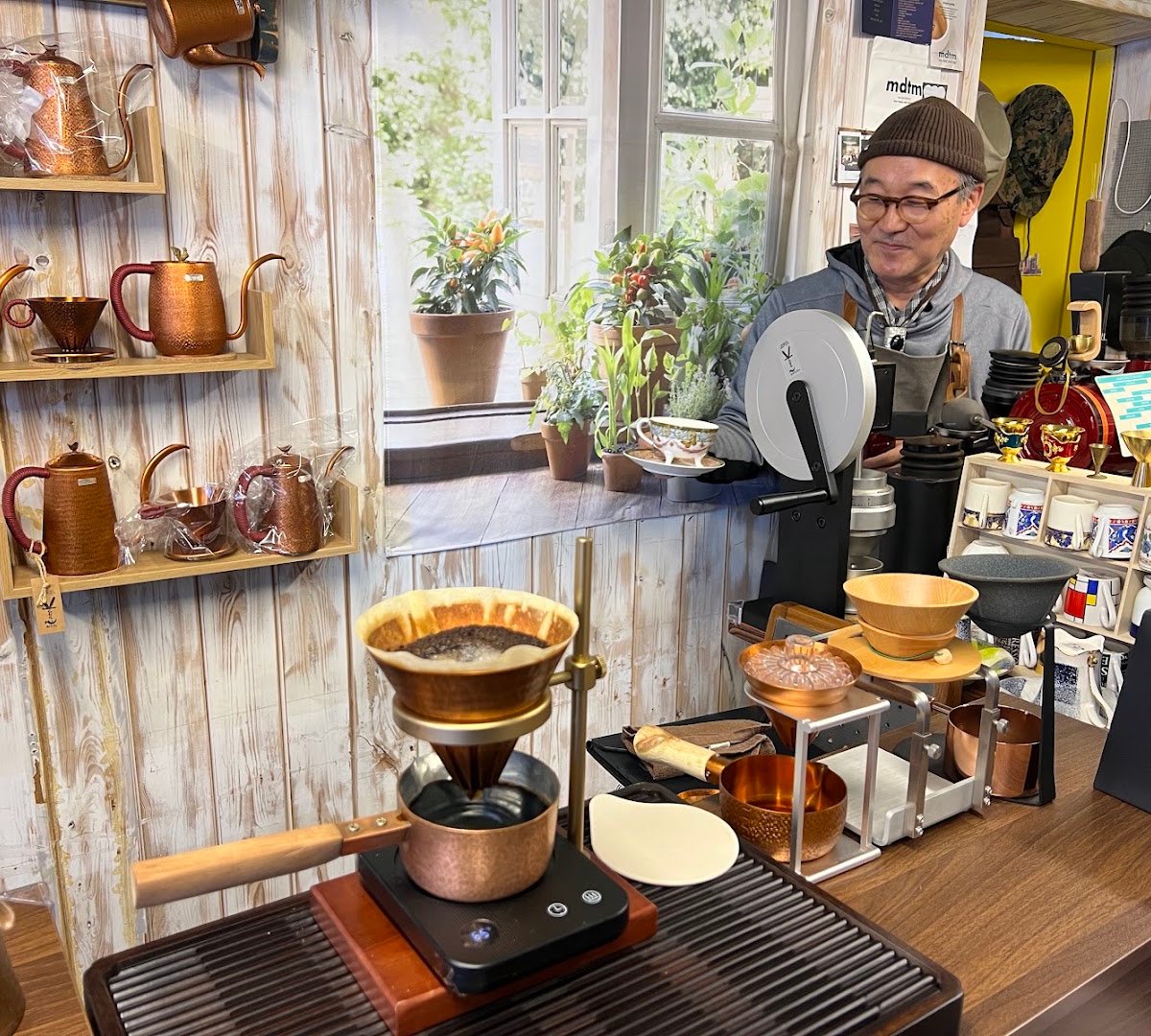 Interior of Sim Coffee House, specialty coffee shop in Seoul