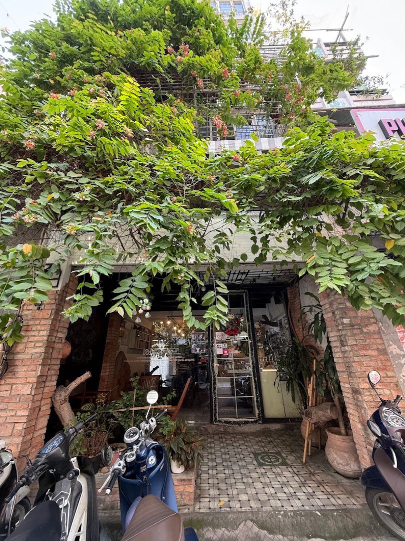 A CoffeeHouse specialty coffee shop in Ho Chi Minh City - photo 9