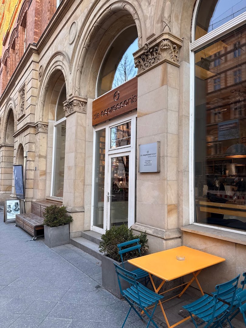 die espressonisten | Store, Craft Coffeeshop & La Marzocco Showroom specialty coffee shop in Berlin - photo 2